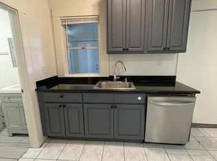 1720-1722 8th St, Oakland, CA 94607