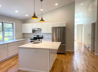 32 Nod Rd #B, Clinton, CT 06413