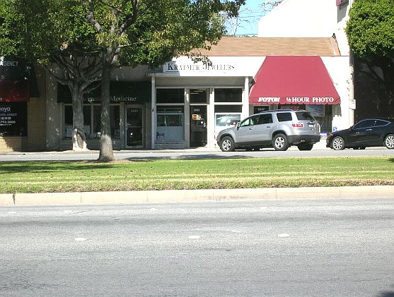 2nd image of 2343 Huntington Dr
