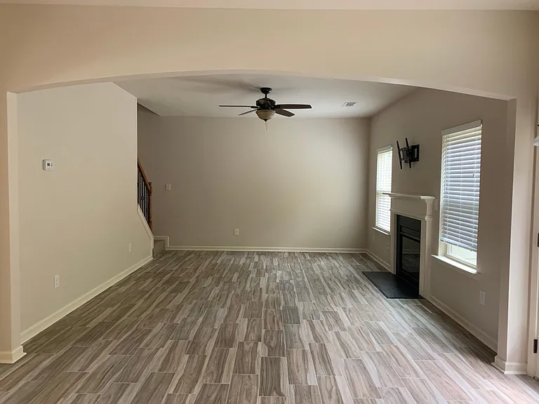 4528 Black Hills Dr NW — Photo 5