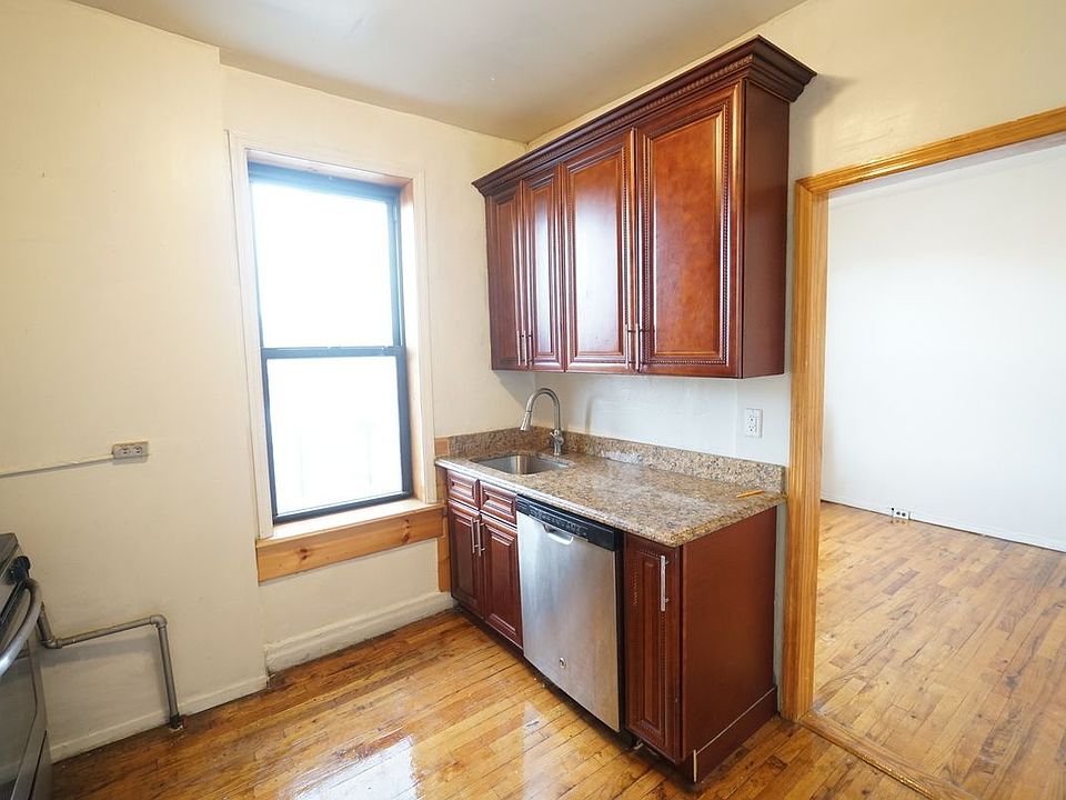 1st image of 284 14th St #4C