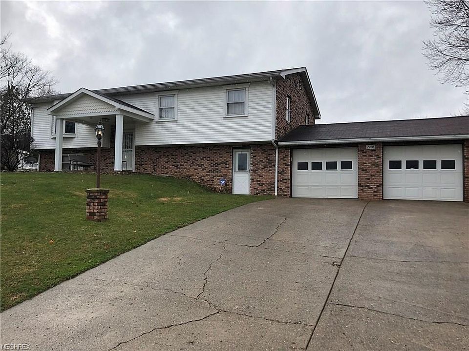 1st image of 2988 Queens Way