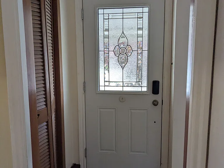 187 Neff St #UPPER — Photo 3