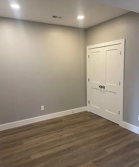 Additional den / office space provides even more room to spread out.