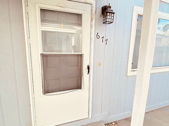 2nd image of 661-669-677 Humboldt St #677