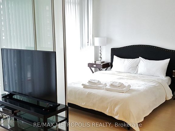 5th image of 85 Queens Wharf Rd #526