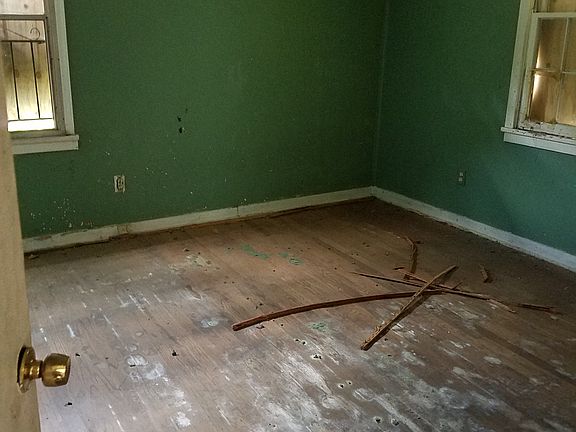 4th image of 154 Wadley St NW