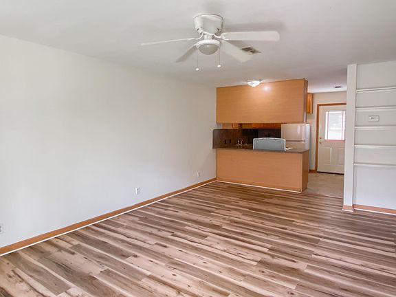 2nd image of 1809 McHugh Dr #3