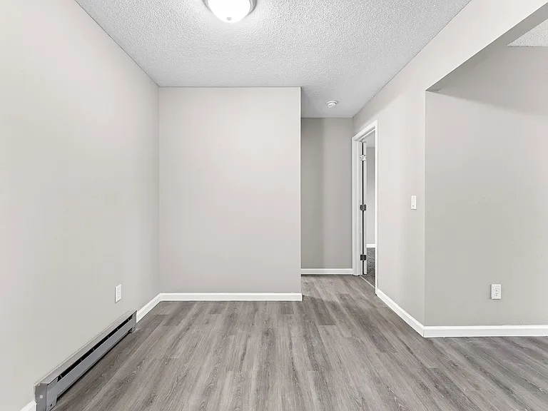 Walnut Woods Apartments — Photo 47