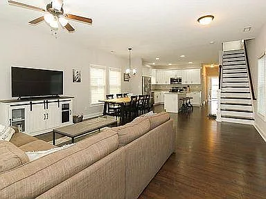 59 Riverview Ave — Photo 4