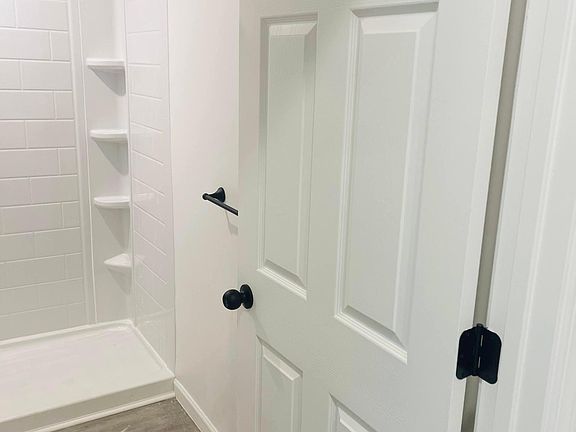 4th image of 2048 N Elderberry Dr