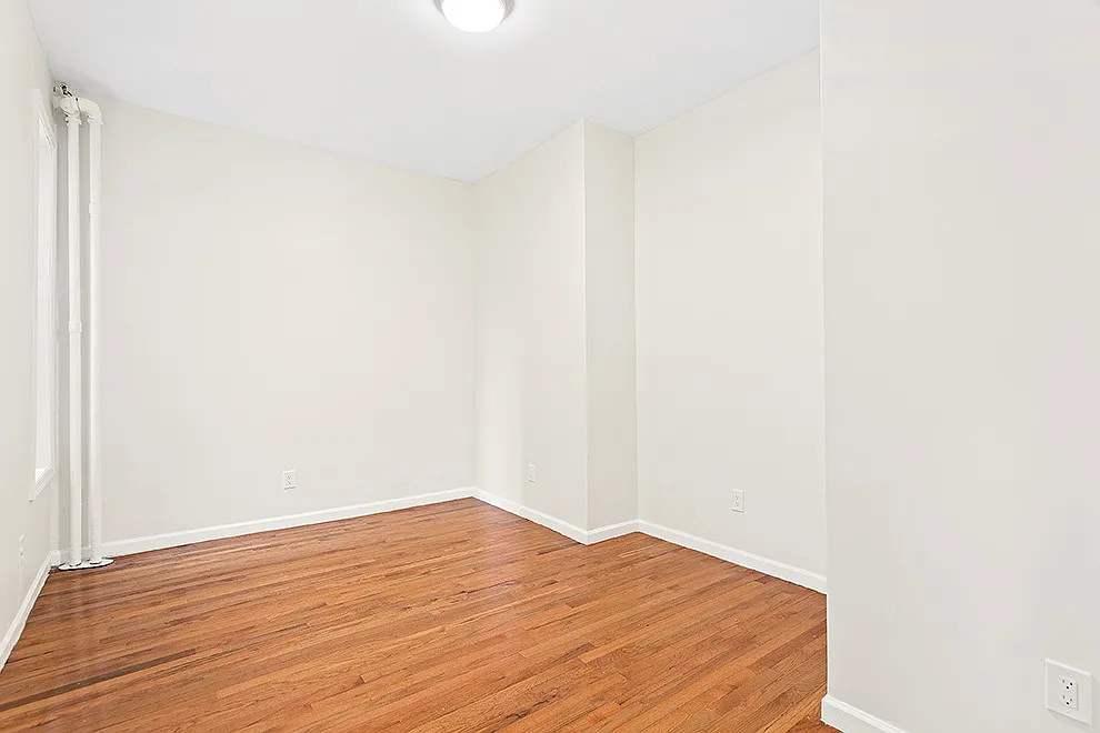 530 West 123rd Street — Photo 2