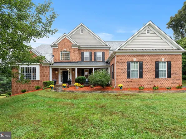8 Deer Creek Ct, Reisterstown, MD 21136