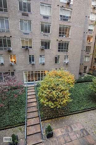 2nd image of 24 W 55th St APT 3A