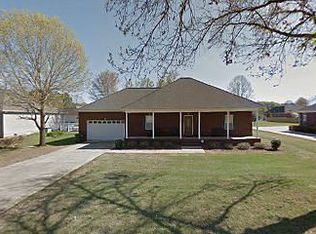 1852 Pleasant Ridge Dr, Sylacauga, AL 35150