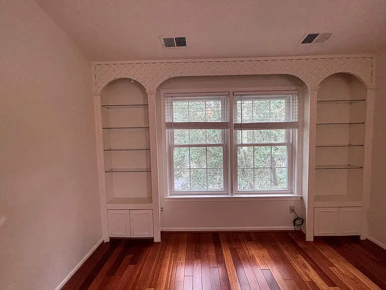7727 Rockledge Ct — Photo 33