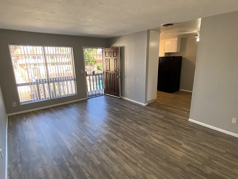 798 McClure St. — Photo 18