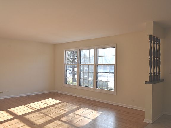 2nd image of 3730 Russett Ln