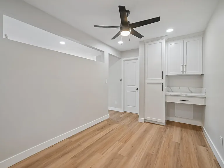 14420 Vista Real Apts — Photo 31