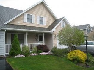 7 Ruch Ln, York, ME 03909