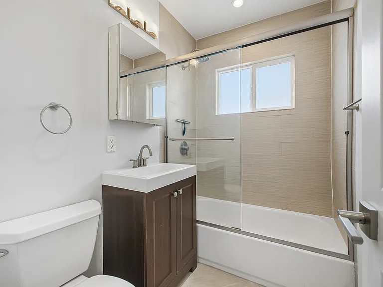 3408 Bellevue Ave #3 — Photo 10