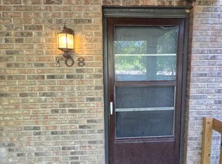 108 Eagle Crk, Collinsville, IL