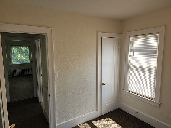 4th image of 21 Ellwood St #B