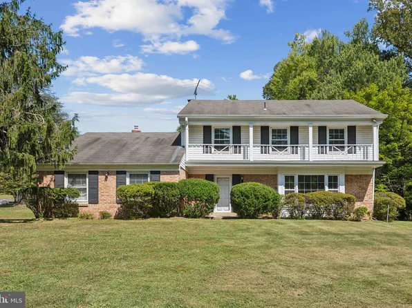 10701 Pebble Brook Ln, Rockville, MD 20854