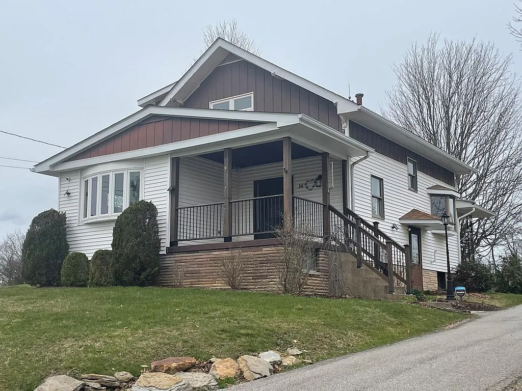 14 ORCHARD LANE photo 1