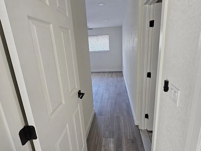 1375 Coral Way S — Photo 22