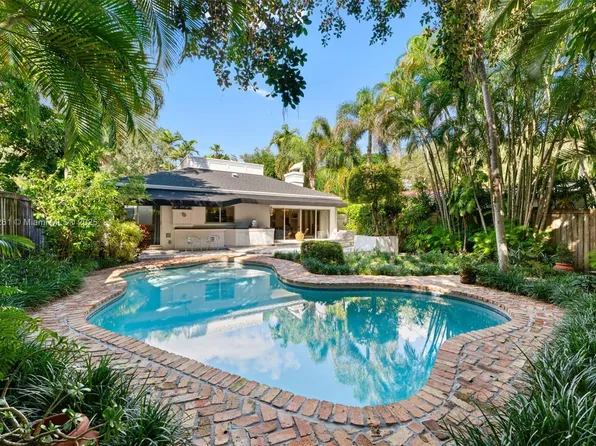 4110 El Prado Blvd, Miami, FL 33133