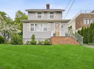 68 N Livingston Ave, Livingston, NJ 07039