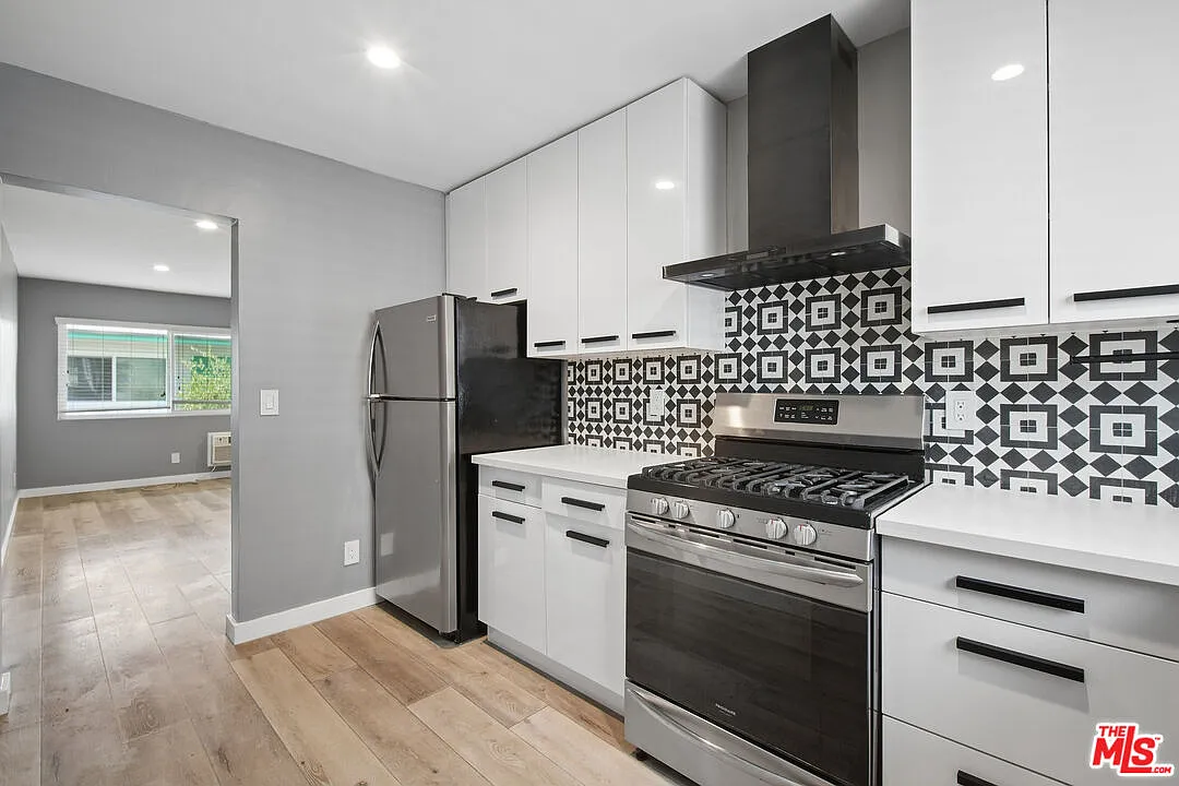 1 bed, 1.0 bath, 725 sqft, $2,095 — Photo 4
