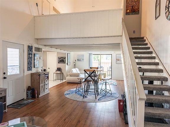 5th image of 2446 NE 7th St #57