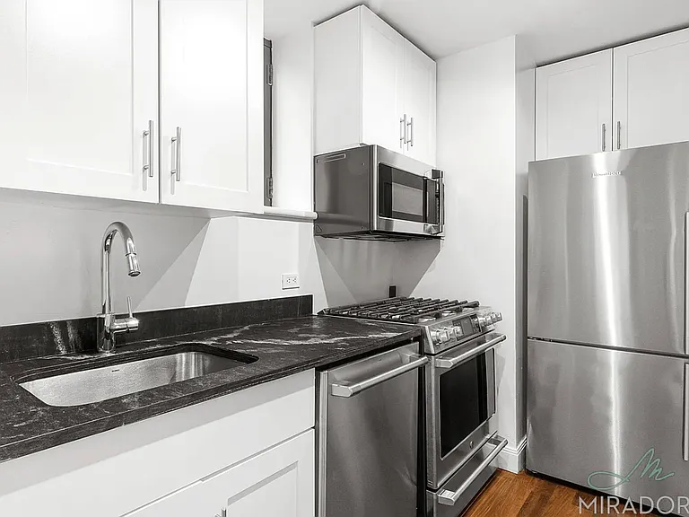 290 3rd Ave #7A — Photo 5