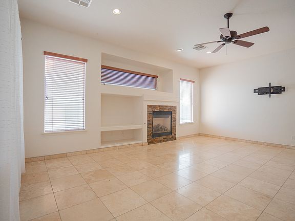 4th image of 4702 N 151st Dr