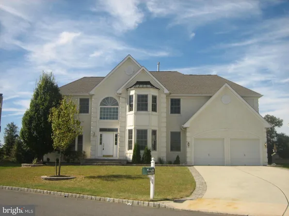 26 Sawgrass Dr, Westampton, NJ 08060