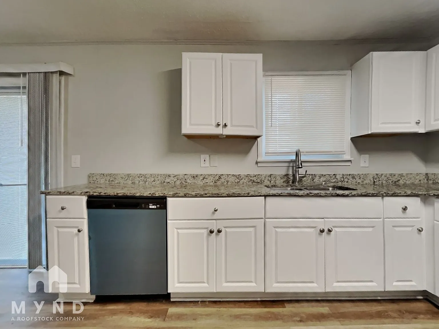 3 bed, 1.5 bath, 1644 sqft, $1,795 — Photo 4