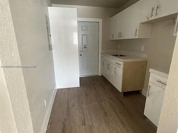 3rd image of 10540 SW 172nd St