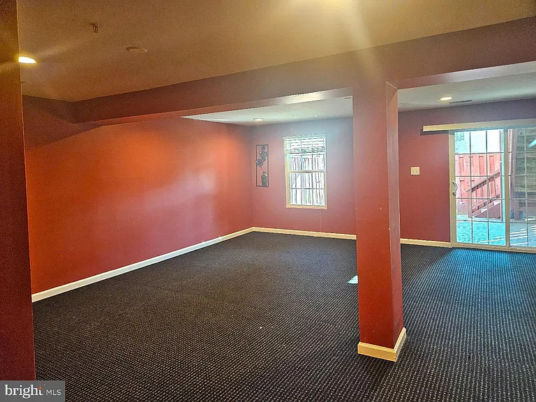 3315 Hollow Ct — Photo 34