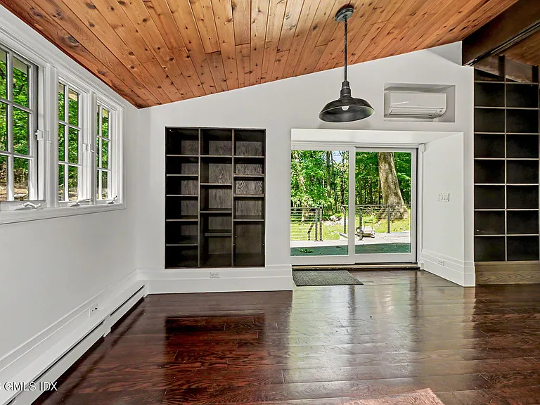 424 Cognewaugh Rd — Photo 11