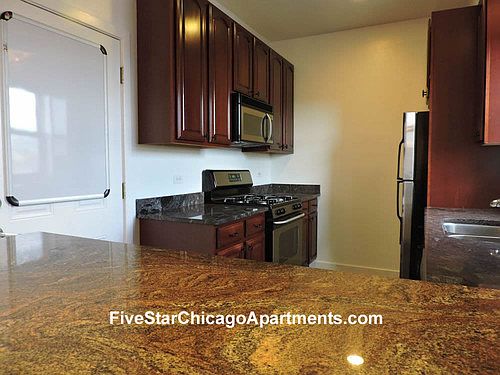 2nd image of 6827 N Lakewood Ave APT 3E