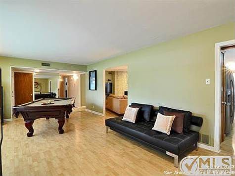 5th image of 1122 Grey Oak Dr