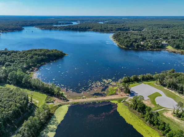 47 Seacoast Way, Defuniak Springs, FL 32433