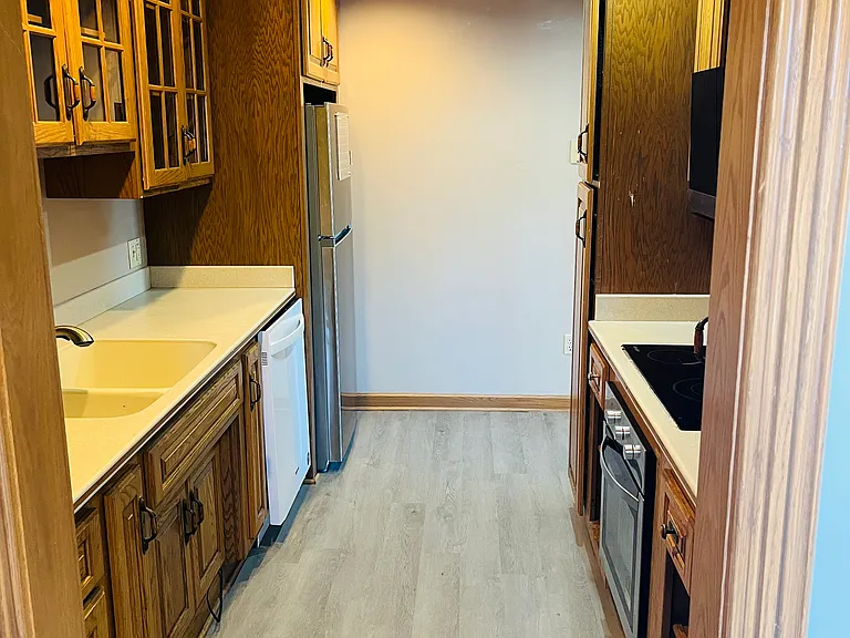 120 Franklin St #2A — Photo 7