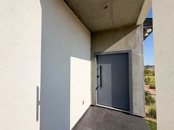 4th image of 1614 Principal Ln