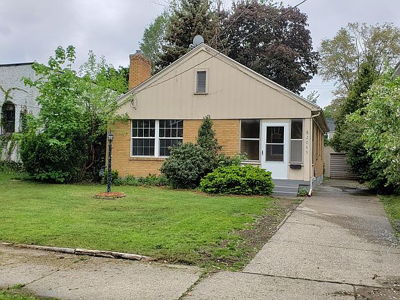 2nd image of 2049 Paris Ave SE