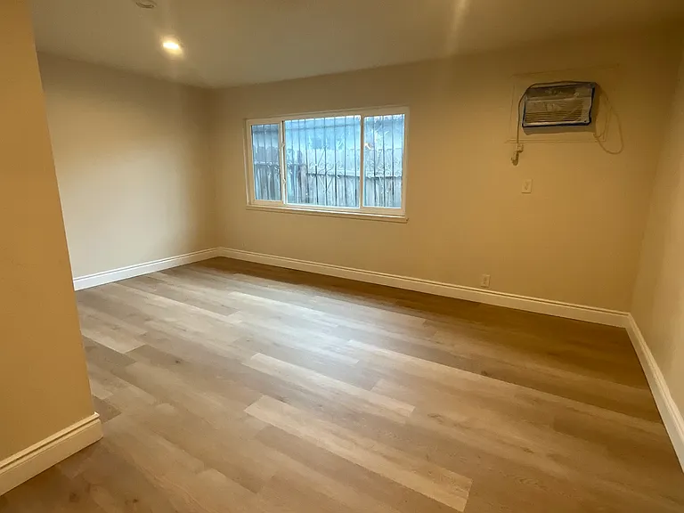 6925 N El Dorado St #6925 — Photo 8