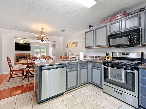 3rd image of 4295 Cabretta Dr SE