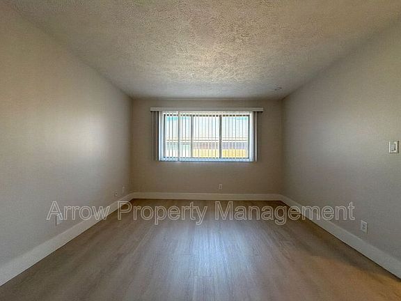 4th image of 1429 N 34th St Unit 7